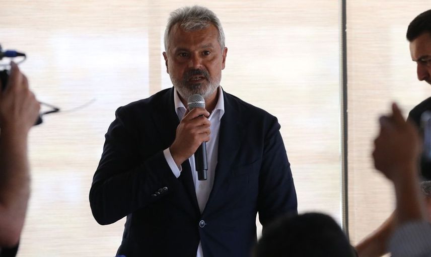 Hatay Stadyumu'nda Onarım Çalışmaları Devam Ediyor