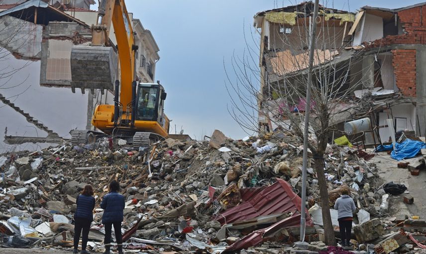 Hatay Valiliği enkaz çalışmalarının hangi mahallelerde devam edeceğini açıkladı