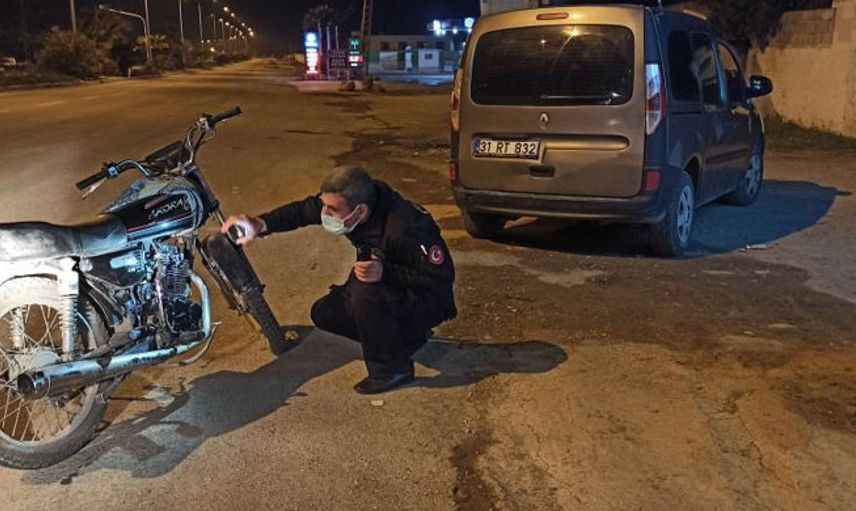 Hatay’da Kısıtlama Kontrolü Yapılan Motosiklet Çalıntı Çıktı