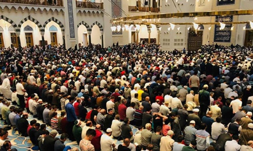 Hatimle teravih namazı kılınan camiler: Bu yıl Ramazan Ayı'nda İstanbul'da, diğer illerde hatimli teravih namazı kıldıran camiler hangileri
