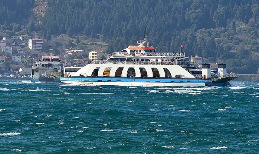 Hava şartları denizleri vurdu: Bozcaada- Gökçeada ilçelerindeki seferler iptal edildi