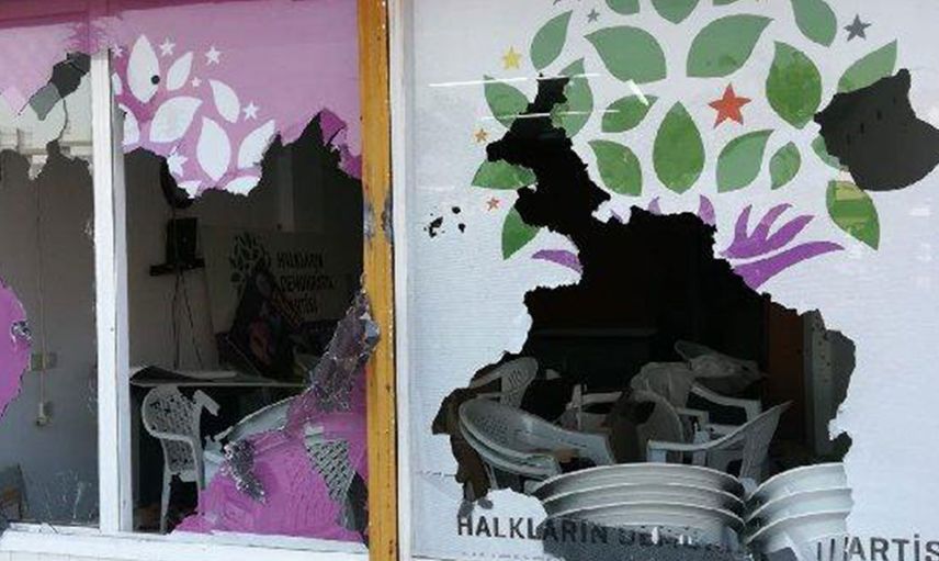 HDP İlçe Binasına Saldıran Şahıs Gözaltında