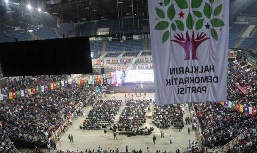 HDP Kongresi'nde PKK ve Öcalan Tezahüratı!