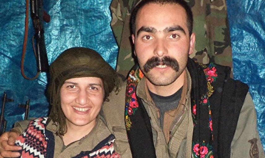 HDP’li Vekil Semra Güzel’in Terörist Sözlüsüyle PKK Kampında Çekildiği Yeni Fotoğrafları Ortaya Çıktı
