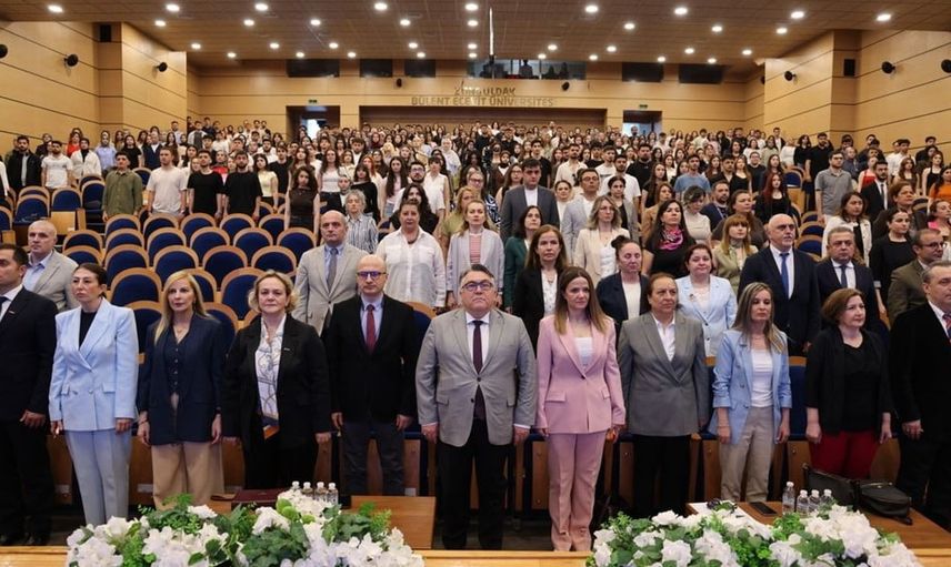 Hemşirelik Haftası Sempozyumu Zonguldak'ta Gerçekleşti