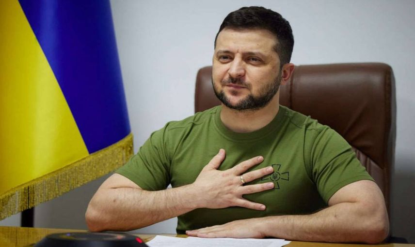 Her açıklamasında onu giyiyor: Volodimir Zelenskiy’nin yeşil tişörtünün sırrı nedir?