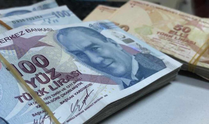 Herkesin cebi parayla dolacak! Kefil şartı aranmadan 10.000 TL ihtiyaç kredisi Halk Bankası'ndan geldi