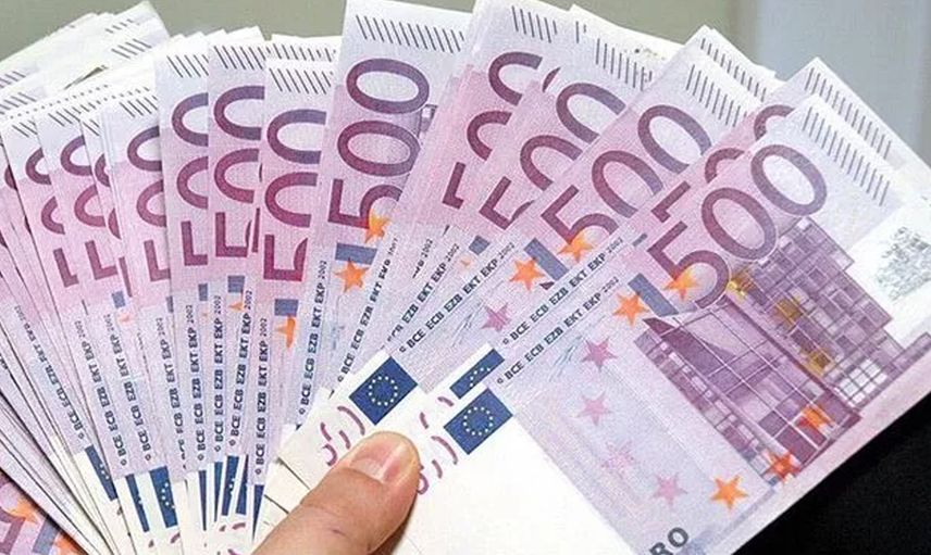 Hesabına Yanlışlıkla 28 Bin Euro Yatırılınca Sahibine İade Etti