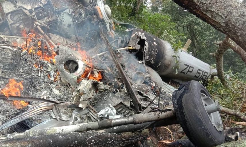 Hindistan'da Genelkurmay Başkanı'nı Taşıyan Helikopter Düştü!