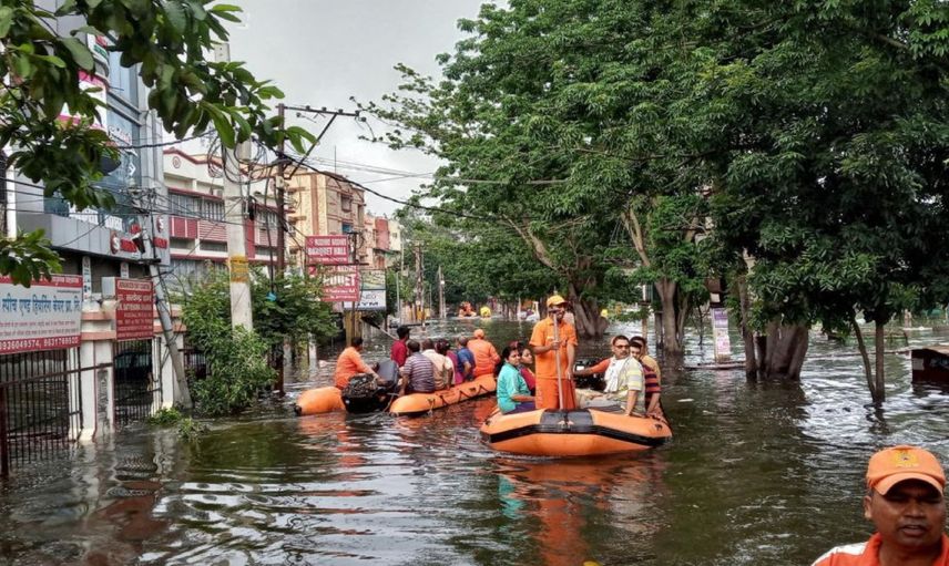 Hindistan’da sel  felaketi yaşanıyor: 27 kişi hayatını kaybetti
