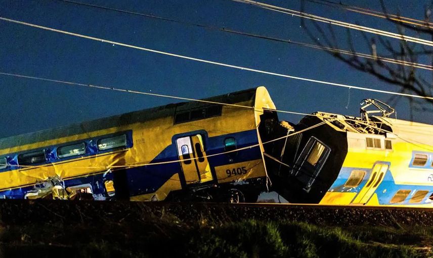 Hollanda da yolcu treni ile yük treni çarpıştı: Ölü ve yaralılar var
