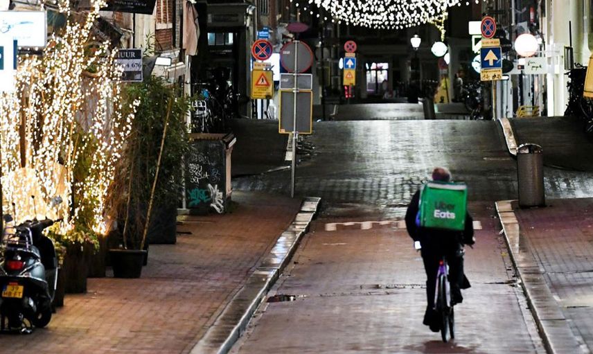 Hollanda Kısmi Sokağa Çıkma Yasağı Uygulayacak