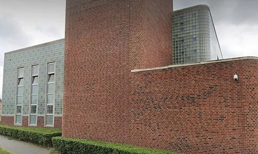 Hollanda’da Camiye Tehdit Mektubu: Bütün Camiler Yakılmalıdır