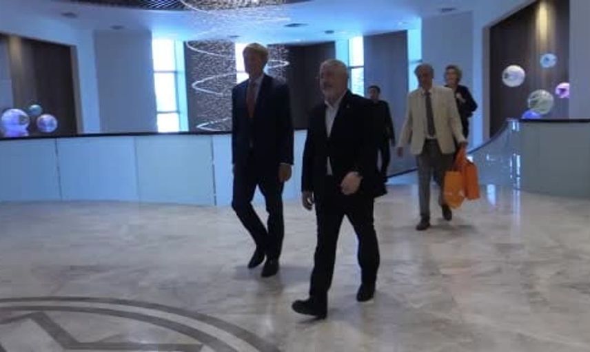 Hollanda'nın Ankara Büyükelçisi Joep Wijnands, Belediye Başkanı Aşgın ile futbol oynadı