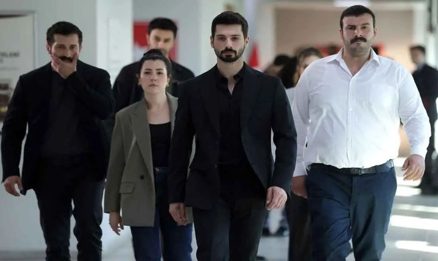 Hudutsuz Sevda 34. bölüm (Sezon finali) fragmanı: Hudutsuz Sevda yeni bölümde neler olacak?