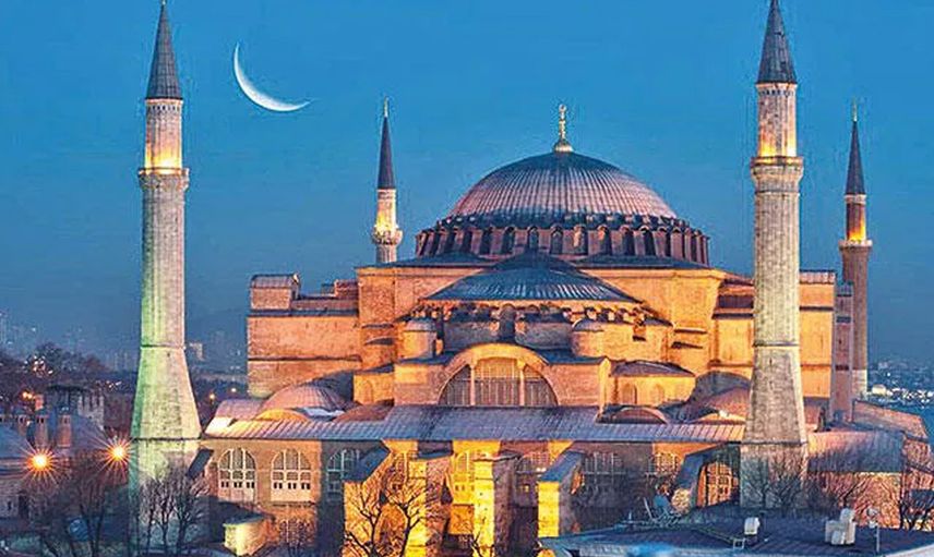 İBB Bu Durumu Kabullenemedi: Ayasofya-i Kebir Cami-i Şerifi Hala Müze Olarak Gösteriliyor