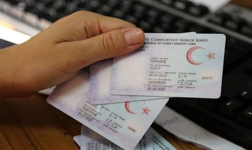 İçişleri Bakanlığı sürprizi açıkladı: Kimlik ve ehliyetlerde yeni dönem başlıyor