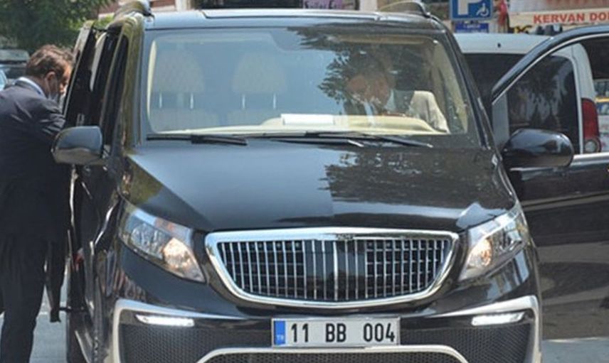 İhale Karşılığı CHP’li Başkan'a 1.5 Milyon TL Değerinde Ultra Lüks Makam Aracı!