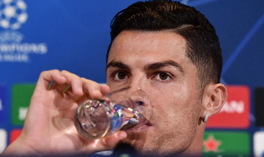 İKEA, Ronaldo'nun Coca Cola Boykotunu Fırsata Çevirdi