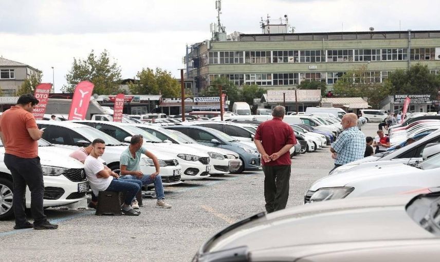 İkinci el oto satışında takip sürüyor: Kuralı ihlal edenlere ağır para cezası kesilecek