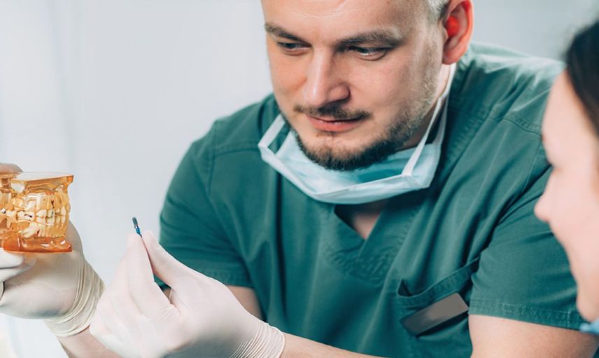 İmplant nedir? Diş implant tedavisi kimlere nasıl uygulanır?
