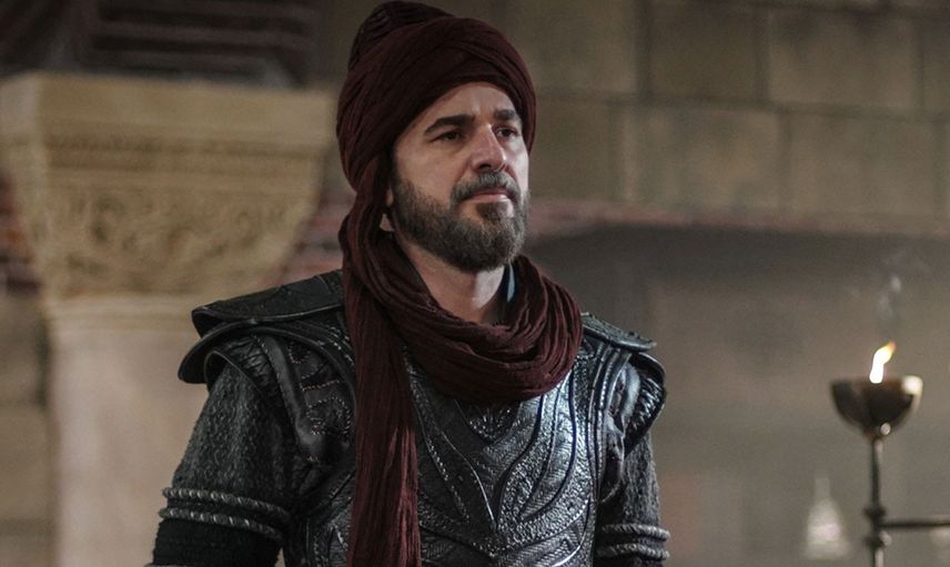 İngiltere'de en iyi erkek oyuncu ödülünü alan Engin Altan Düzyatan'a düzenlenen törenin arka planı bambaşka çıktı!