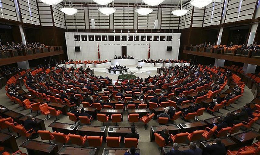 Irak ve Suriye tezkeresi Meclis’te: Türk askerine 3 yıl daha görev süresi