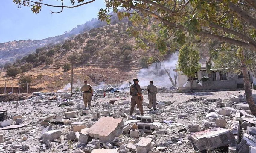 İran'da iç savaş sesleri yükseliyor: Karakol baskınında 19 kişi hayatını kaybetti
