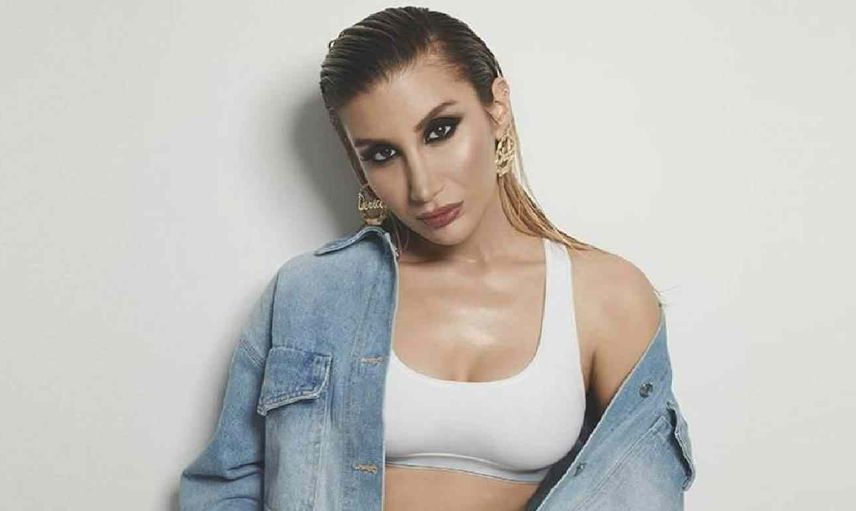 İrem Derici siyah bikinisi ile sosyal medyayı salladı! Derici siyah bikinisiyle görenleri kıskandırdı