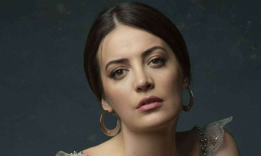 İrem Sak’tan tatil paylaşımı! İrem Sak fiziği ve güzelliğiyle herkesi kıskandırdı