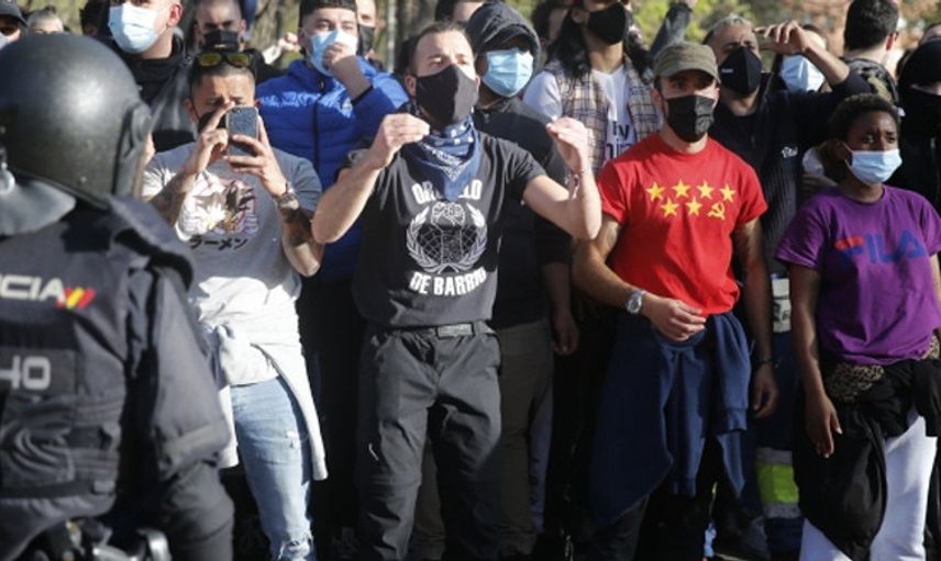 İspanyada Aşırı Sağ ve Sol Taraflar Arasında Gerilim Yaşandı