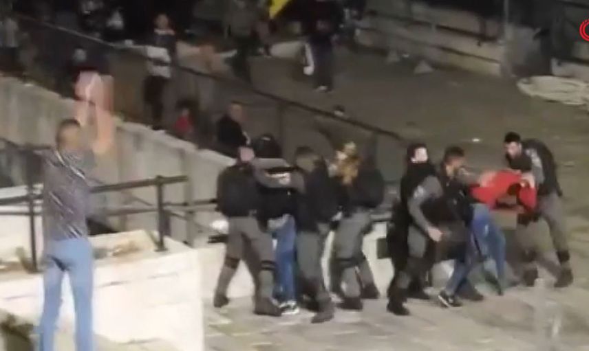 İsrail Askeri, Şam Kapısı'nda Filistinlilere Sert Müdahalede Bulundu!