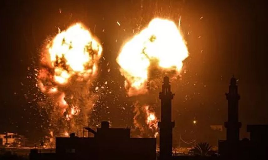 İsrail Ateşkese Rağmen Gazze'de Hamas'a Hava Saldırısı Düzenledi