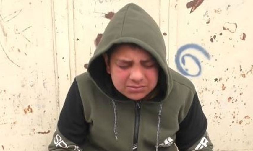 İsrail Güçleri Küçük Çocuğa Biber Gazıyla Saldırdı
