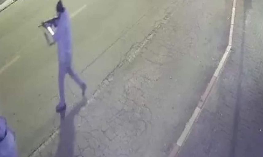 İsrail'de iki saldırgan etrafa rastgele ateş açtı! Çok sayıda ölü ve yaralılar var