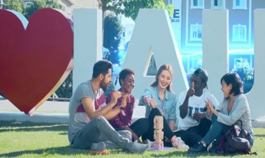 İstanbul Aydın Üniversitesinin Reklam Filmini Öğrenciler Hazırladı