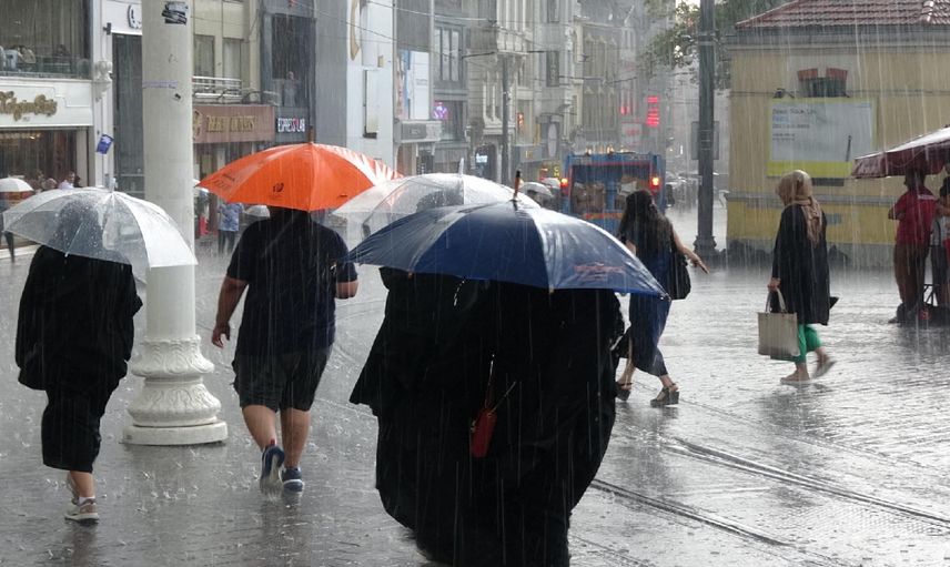 İstanbul başta olmak üzere 36 ile uyarı: Kuvvetli sağanak yağış geliyor