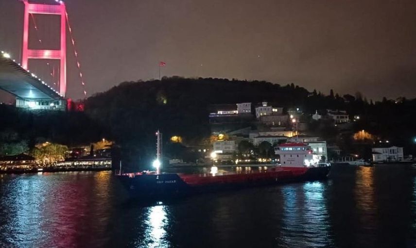 İstanbul boğazı gemi trafiğine kapandı: Sebebi belli oldu