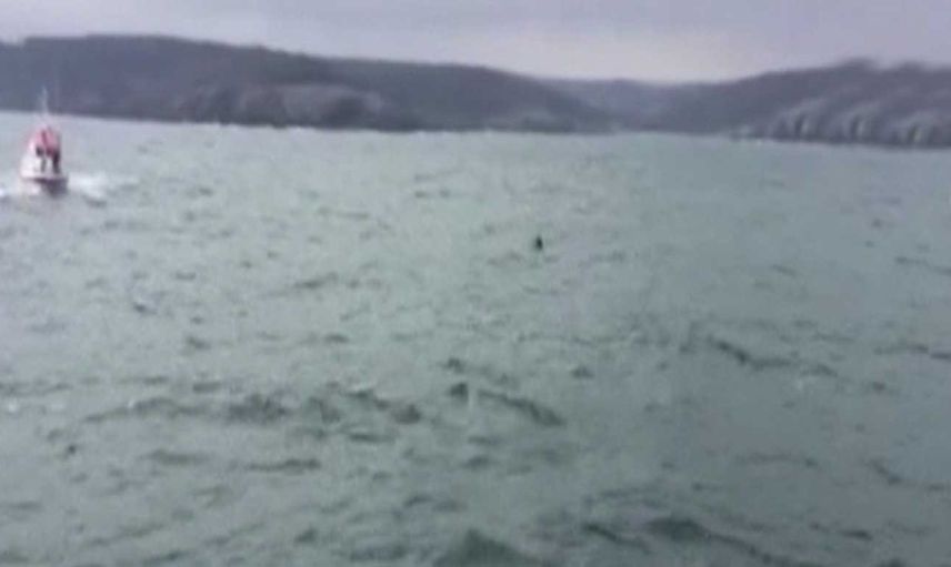 İstanbul Boğazı'nda korkutan görüntü: Boğazın girişinde mayın iddiası