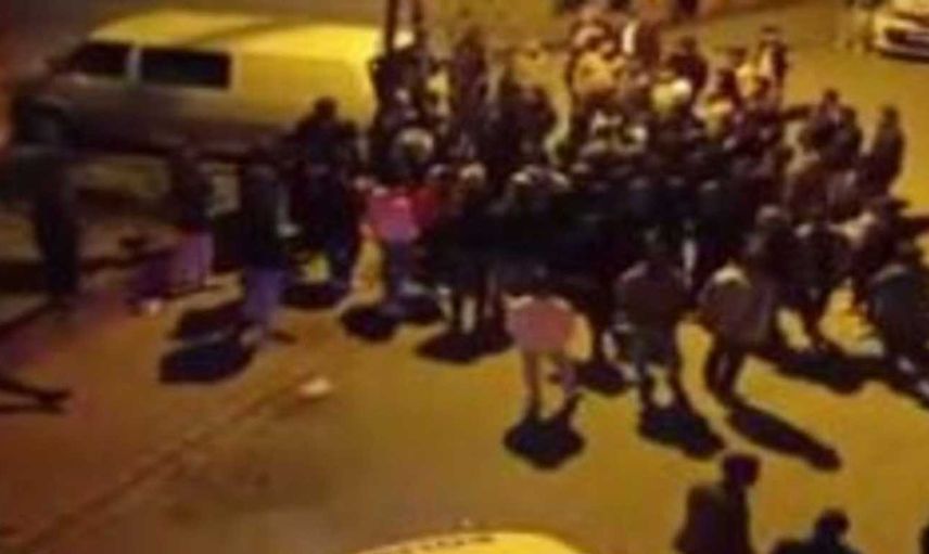 İstanbul Esenyurt'ta korkunç olay! Mahallede yürüyen genç kız tacize uğradı: Mahalle sakinleri tacizde bulunanları bıçakladı