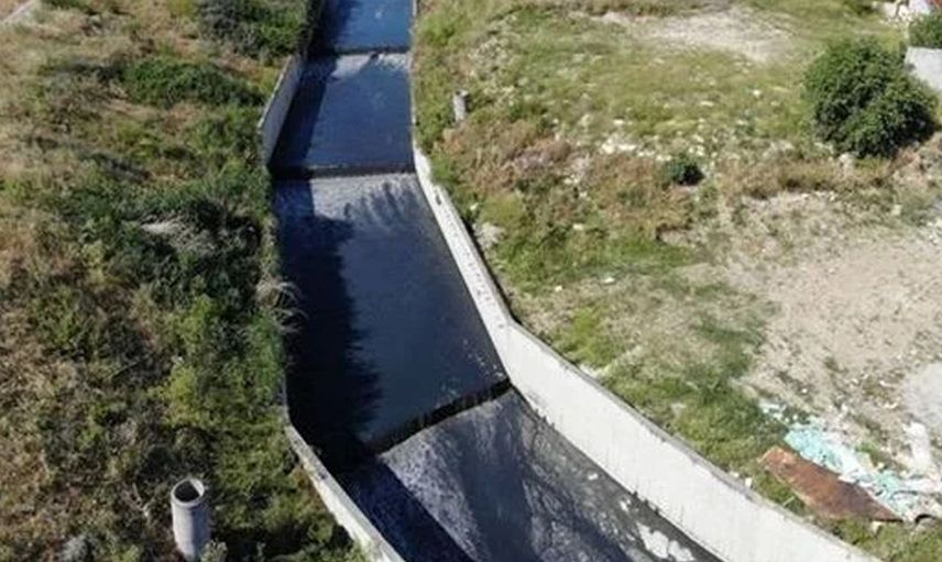 İstanbul Esenyurt'ta Yeni Çevre Problemi: Dere Her Gün Farklı Renkte Akıyor
