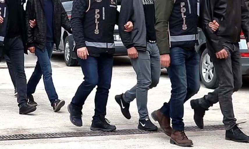 İstanbul gece hayatına büyük operasyon: Ünlü mekânlarda uyuşturucu ve silah çıktı