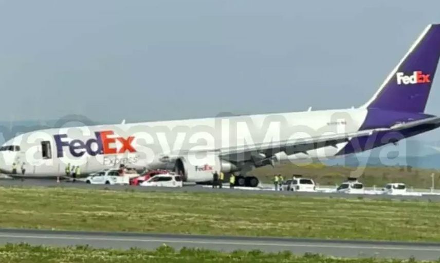 İstanbul Havalimanı’nda korku dolu anlar: Uçak gövde üzeri iniş yaptı