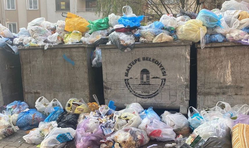 İstanbul kaderine terk edildi: Çöp transfer işçileri greve hazırlanıyor