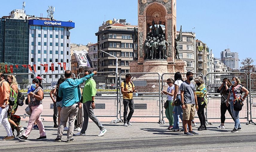 İstanbul Son 16 Ayda Ağırladığı Turist Sayısında Rekor Kırdı