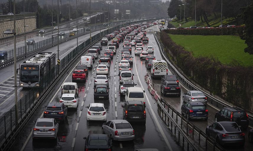 İstanbul’da Bayram Trafiği Zirve Yaptı: Yoğunluk %74’e Ulaştı