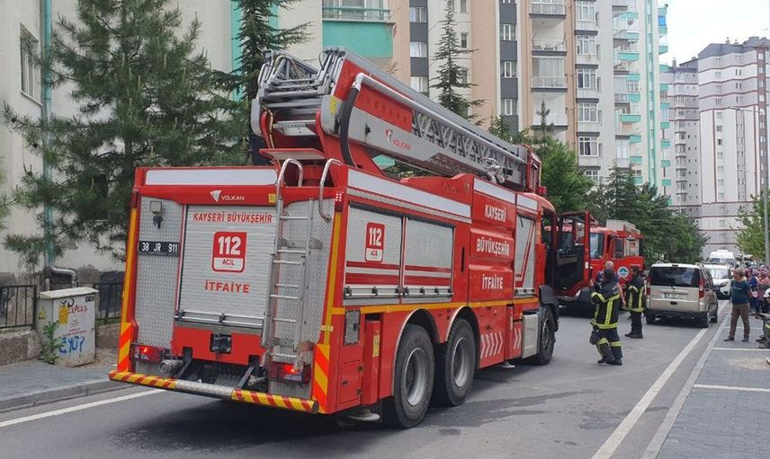 İstanbul'da feci kaza yol kısa süreliğine ulaşıma kapatıldı