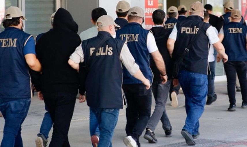 İstanbul'da FETÖ Operasyonu: 4 Kişi Gözaltında
