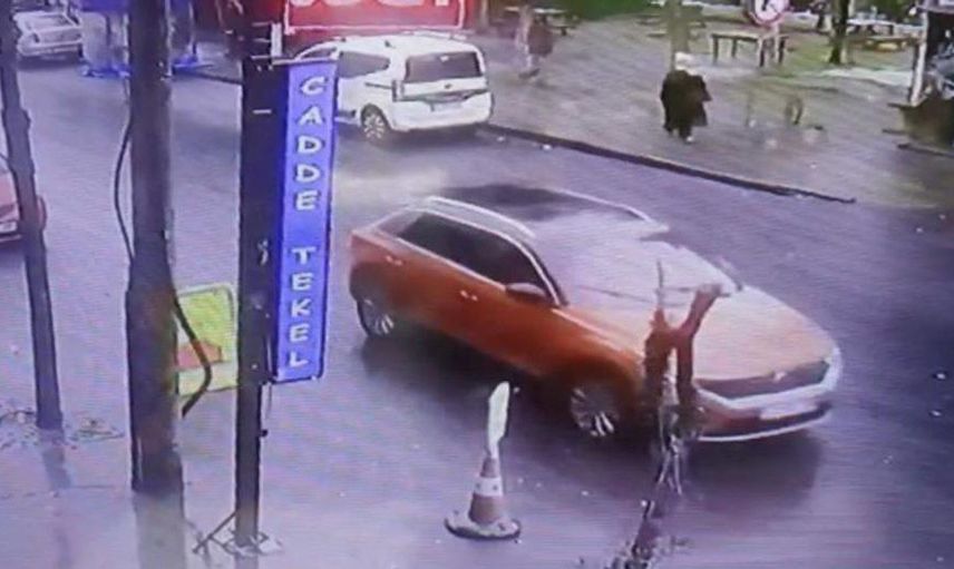 İstanbul'da hayrete düşüren soygun: Kuyumcudan 1 milyon değerinde ziynet eşya çaldılar! Yeni görüntüler ortaya çıktı