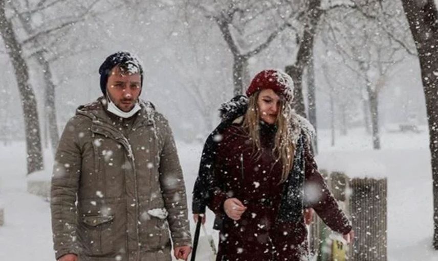 İstanbul'da kar yağışı devam edecek mi? Meteoroloji Genel Müdürlüğü 14 Mart 2022 hava durumu raporunu yayımladı: Yeni bir soğuk hava dalgası gelebilir!